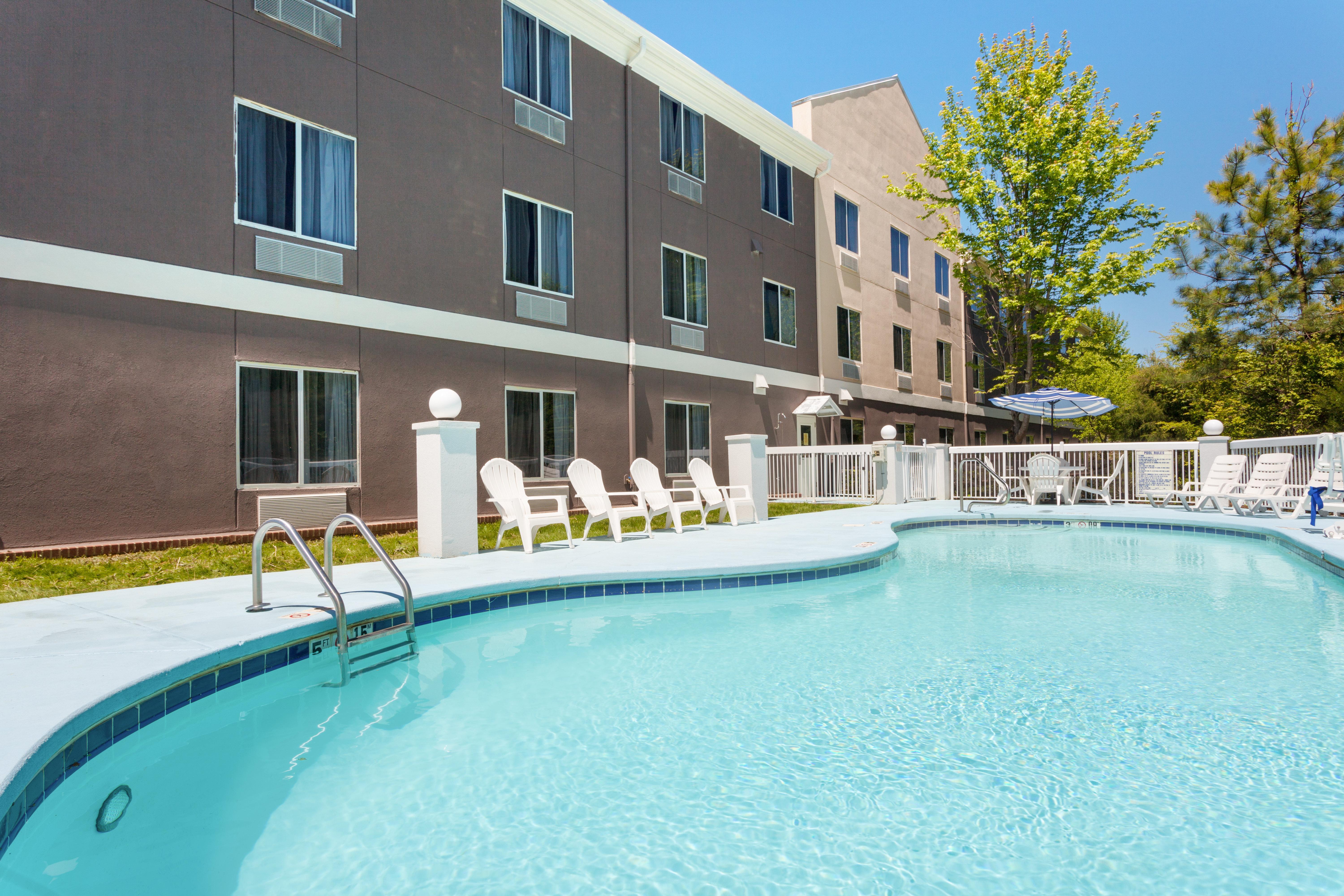 Holiday Inn Express Hotel & Suites Mebane By Ihg Ngoại thất bức ảnh