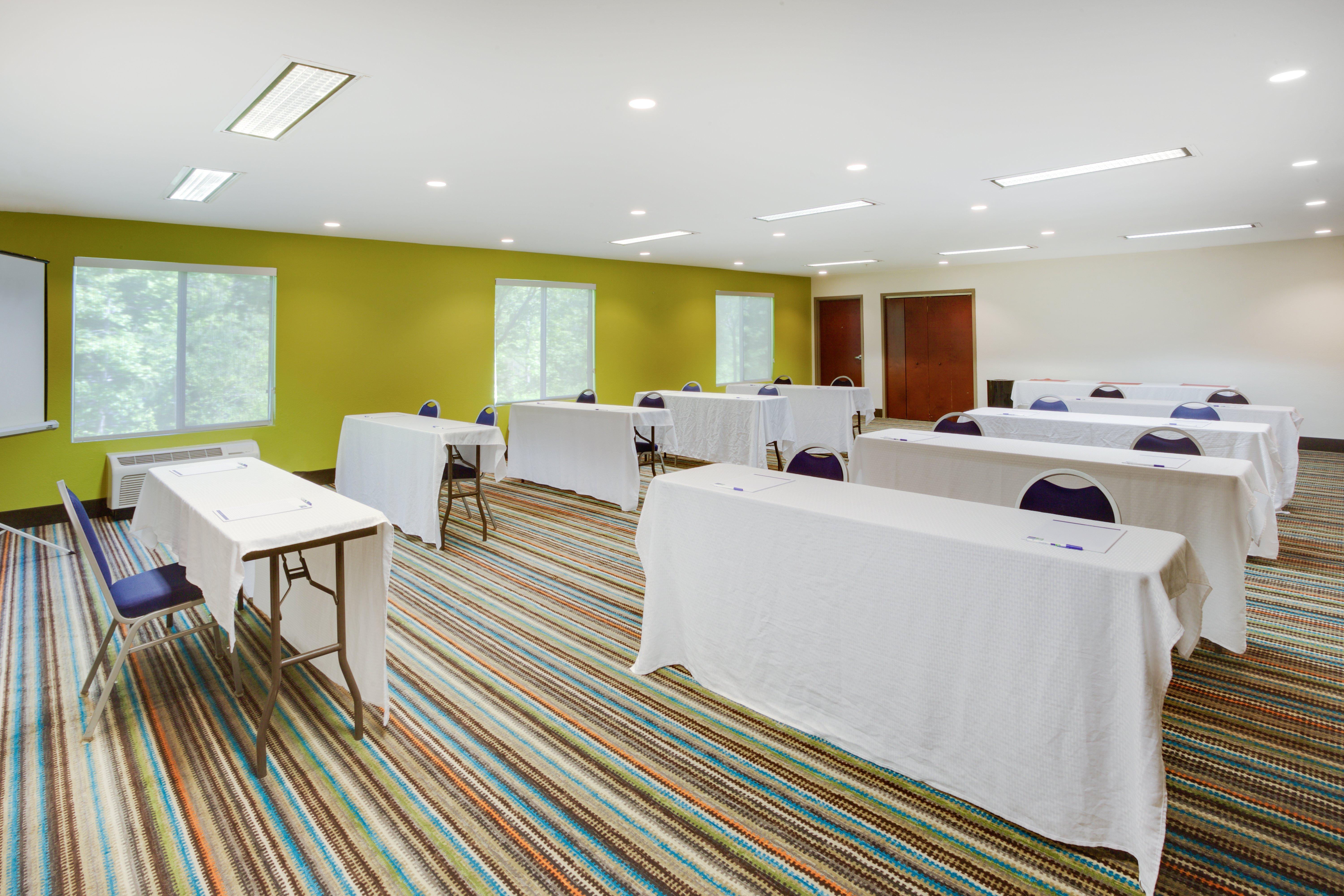 Holiday Inn Express Hotel & Suites Mebane By Ihg Ngoại thất bức ảnh