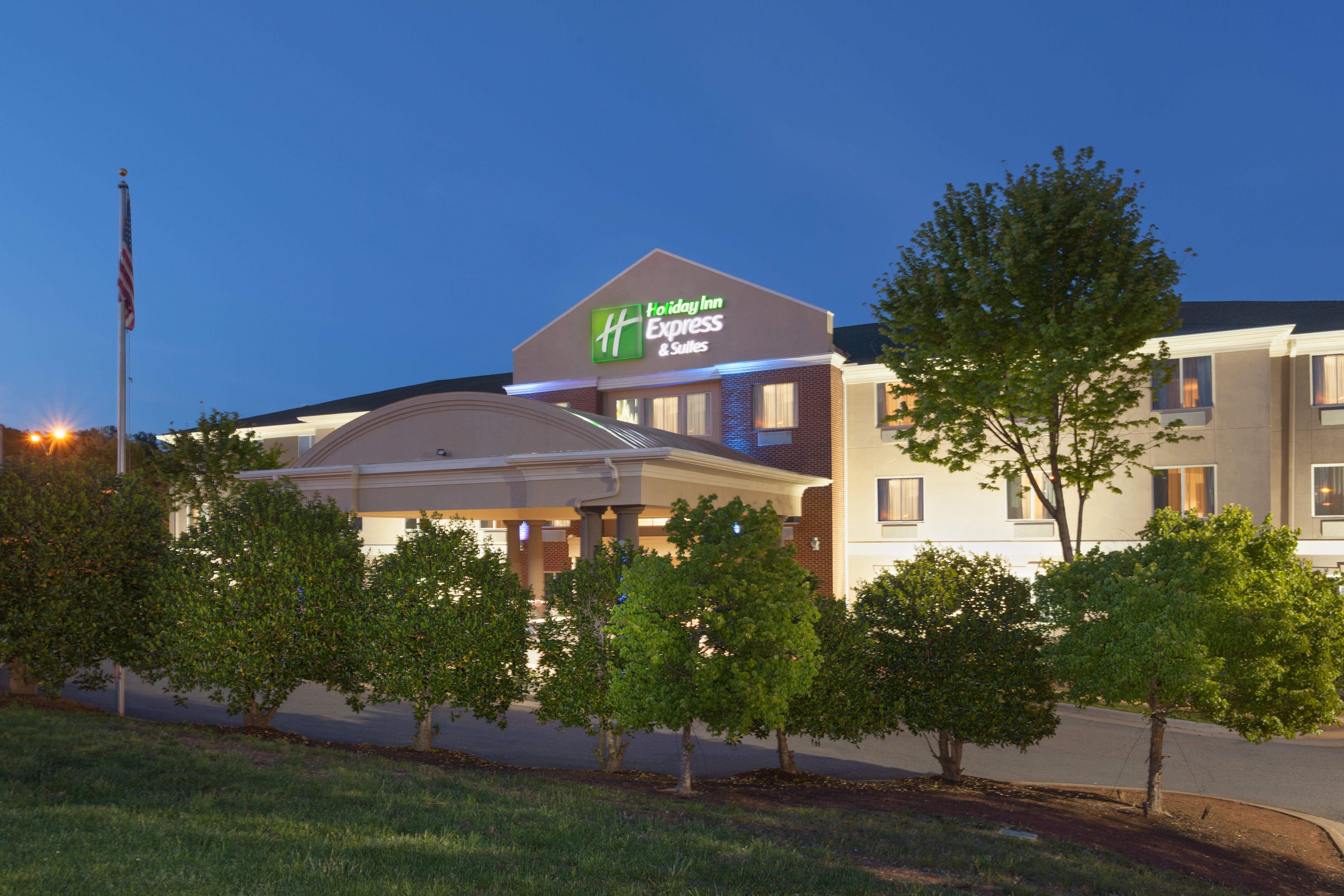 Holiday Inn Express Hotel & Suites Mebane By Ihg Ngoại thất bức ảnh