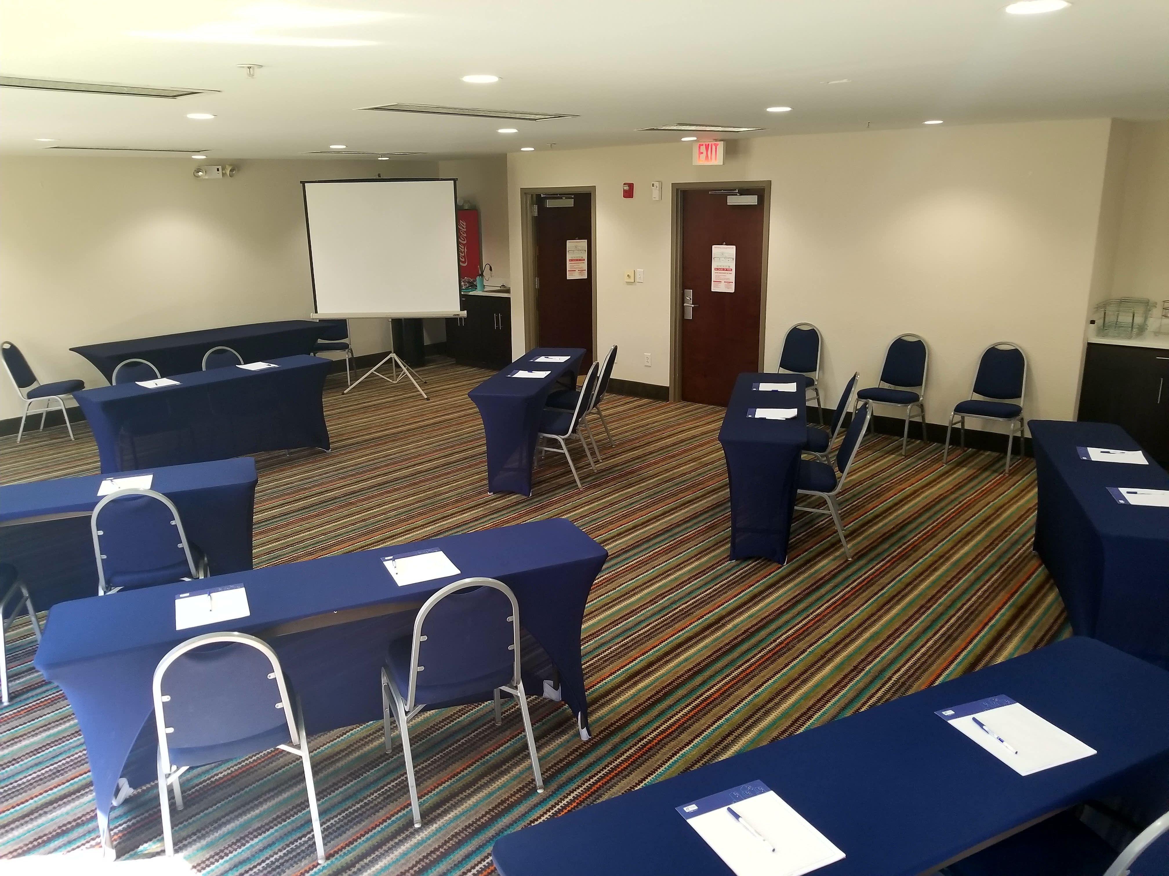 Holiday Inn Express Hotel & Suites Mebane By Ihg Ngoại thất bức ảnh